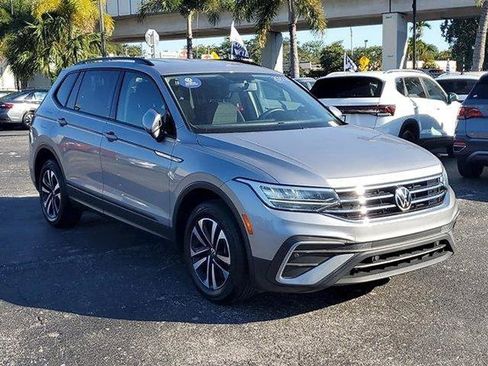 Certified 2022 Volkswagen Tiguan S image 7