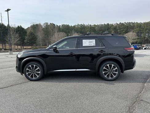 New 2026 Nissan Pathfinder Platinum AWD/4WD image 5