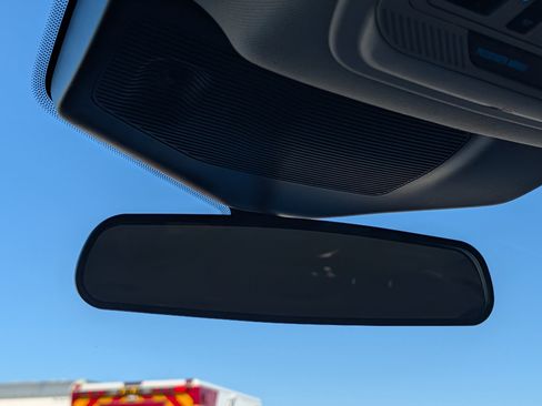 Used 2023 Ford Explorer XLT w/ Equipment Group 202A image 27