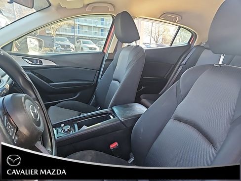 Used 2017 MAZDA MAZDA3 Sport image 11