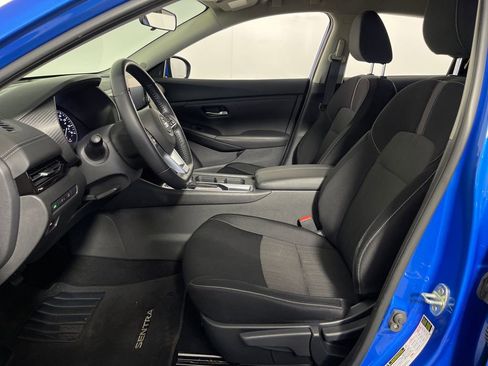 Used 2020 Nissan Sentra SV FWD image 12