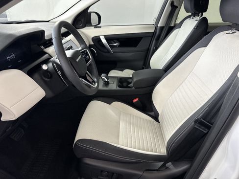 Used 2024 Land Rover Discovery Sport S image 4