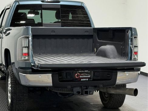 Used 2011 Chevrolet Silverado 3500 LTZ w/ LTZ Plus Package image 12
