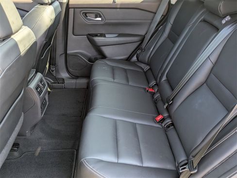 Certified 2022 Nissan Rogue SL w/ SL Premium Package image 13