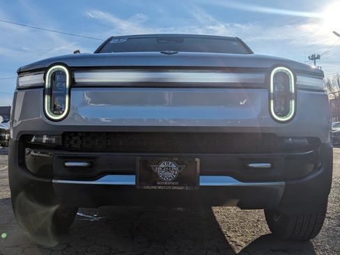 Used 2025 Rivian R1S Adventure image 4