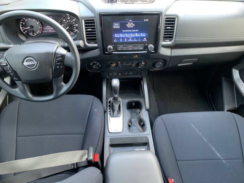 Used 2023 Nissan Frontier SV w/ Technology Package AWD/4WD image 14