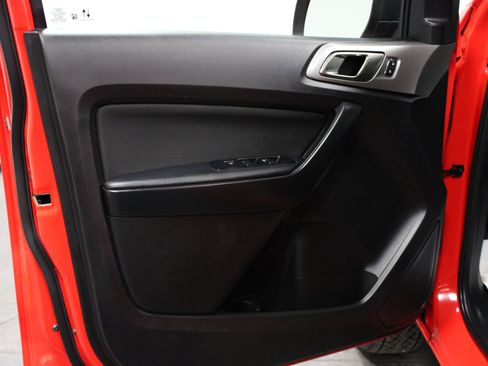 Used 2021 Ford Ranger XLT image 11