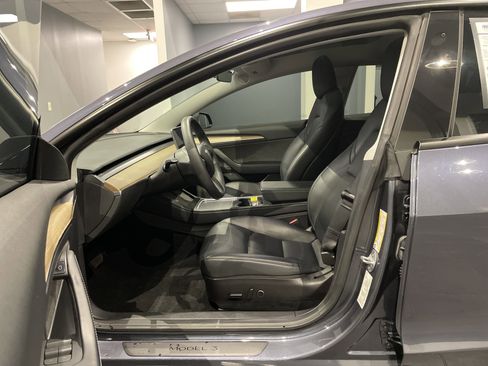 Used 2023 Tesla Model 3 Standard Range image 16