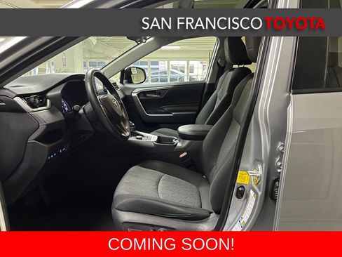 Used 2019 Toyota RAV4 XLE image 12