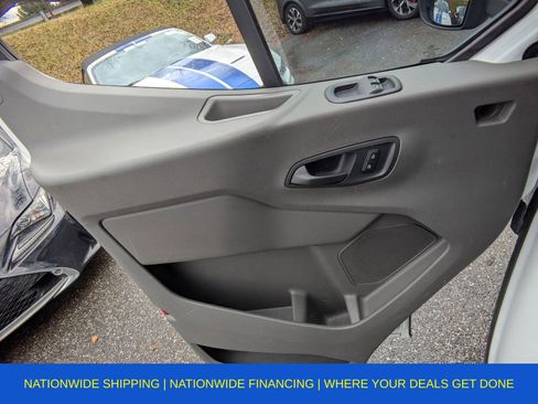 Used 2022 Ford E-Transit Low Roof image 41