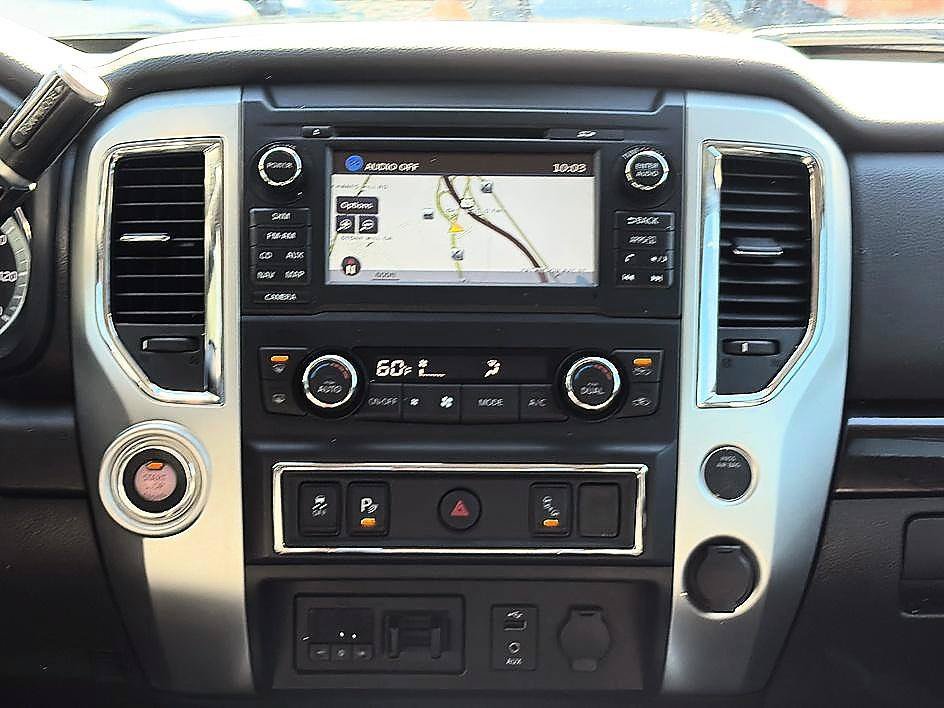 Used 2017 Nissan Titan SV RWD image 40