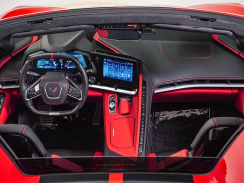 Used 2024 Chevrolet Corvette Z06 RWD image 23