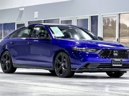 Used 2023 Honda Accord Sport image 7