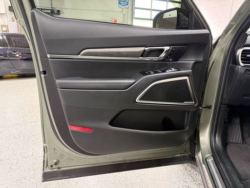 Used 2024 Kia Telluride SX Prestige X-Pro image 9