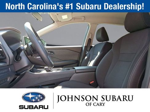 Used 2023 Nissan Rogue S AWD/4WD image 12