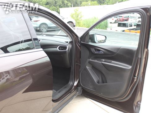 Used 2020 Chevrolet Equinox LT FWD image 26