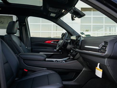 New 2026 Chevrolet Traverse Z71 w/ Enhanced Driving Package image 11