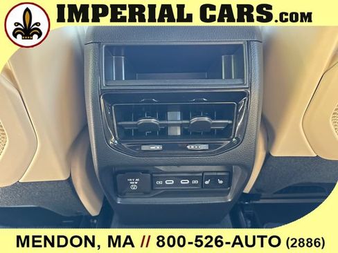 New 2026 Jeep Grand Cherokee Limited w/ Limited Altitude Package AWD/4WD image 16