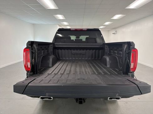 New 2026 GMC Sierra 1500 AT4 w/ Technology Package AWD/4WD image 8