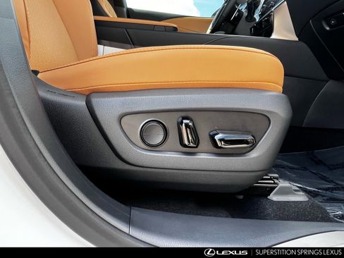 New 2026 Lexus RX 450h AWD image 27