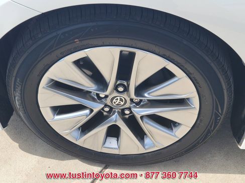 Used 2022 Toyota Mirai XLE w/ Advanced Technology Package image 9