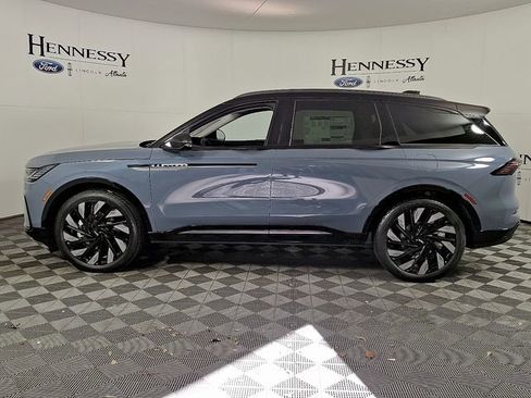 Used 2026 Lincoln Nautilus Reserve w/ Jet Appearance Package AWD/4WD image 7