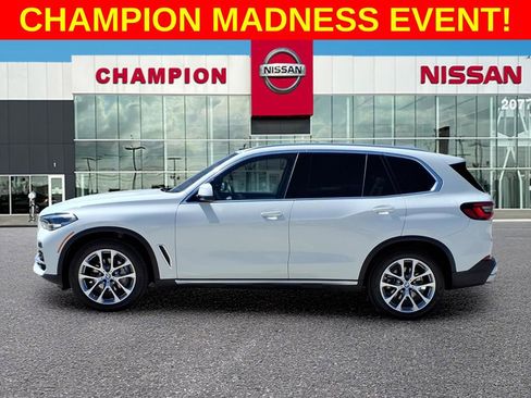 Used 2023 BMW X5 xDrive40i w/ Premium Package image 4