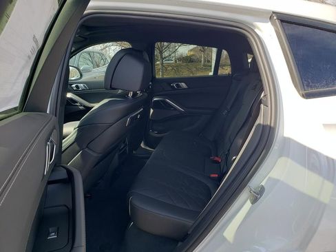 New 2026 BMW X6 xDrive40i image 7