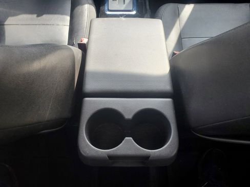 Used 2010 Ford Escape Limited image 32