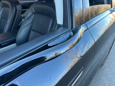 Used 2024 Lincoln Nautilus Premier image 12