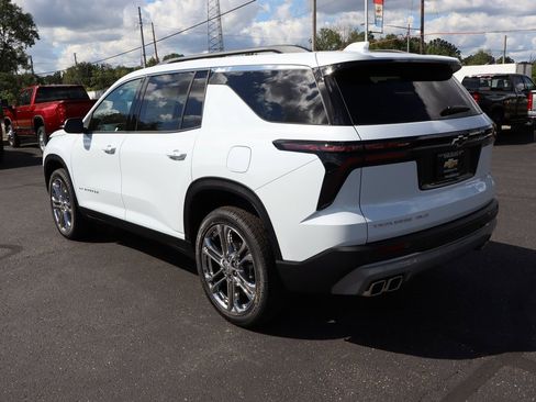 New 2026 Chevrolet Traverse LT w/ LPO, Floor Liner Package image 28