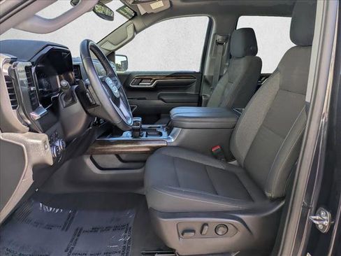 Used 2024 GMC Sierra 1500 Elevation w/ X31 Off-Road Package AWD/4WD image 17