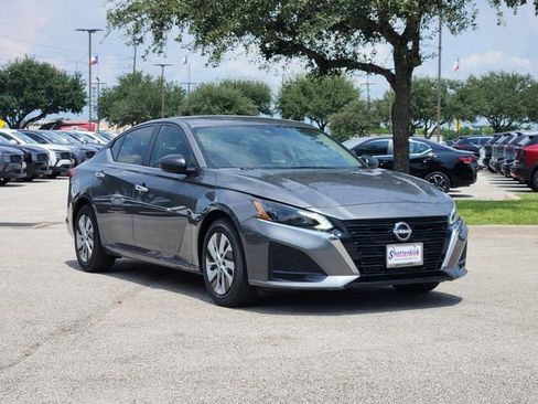 New 2025 Nissan Altima 2.5 S image 2