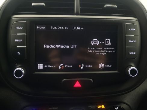 Used 2023 Kia Soul LX w/ LX Technology Package image 25