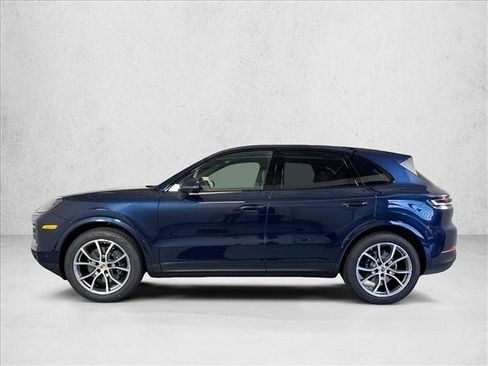 Used 2026 Porsche Cayenne AWD/4WD image 2