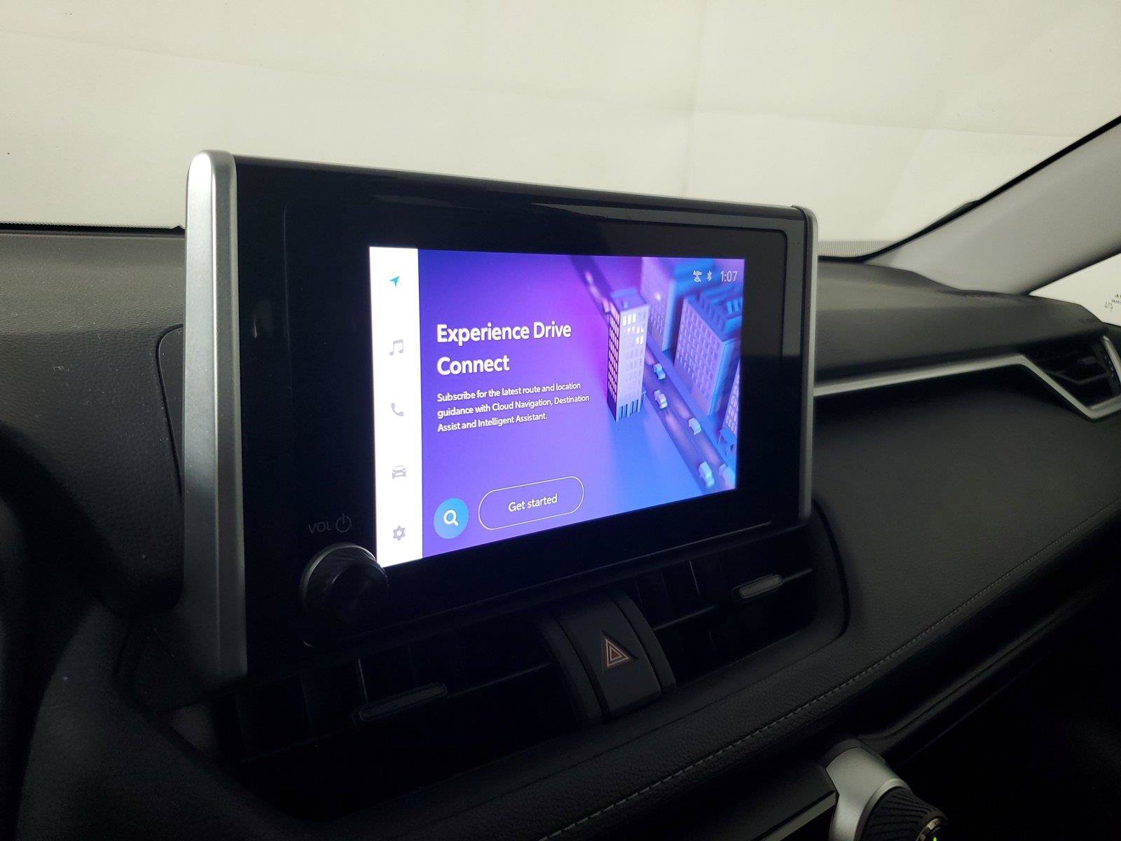 Used 2025 Toyota RAV4 XLE FWD image 27