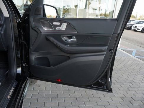 New 2026 Mercedes-Benz GLS 450 4MATIC image 15