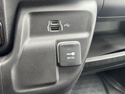 Used 2023 RAM ProMaster 2500 image 26