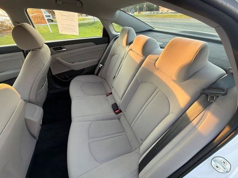 Used 2018 Hyundai Sonata SEL w/ Tech Package 02 FWD image 25