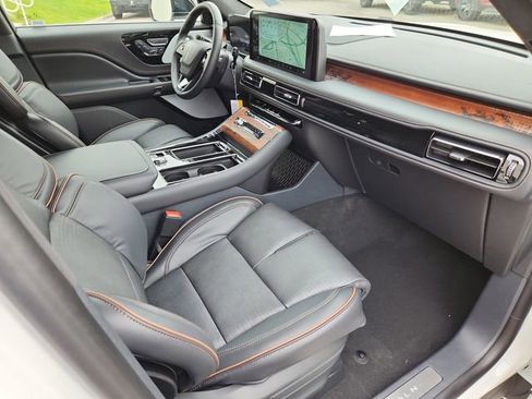 New 2025 Lincoln Aviator Black Label image 14