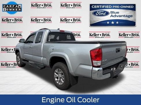 Used 2017 Toyota Tacoma SR5 AWD/4WD image 5