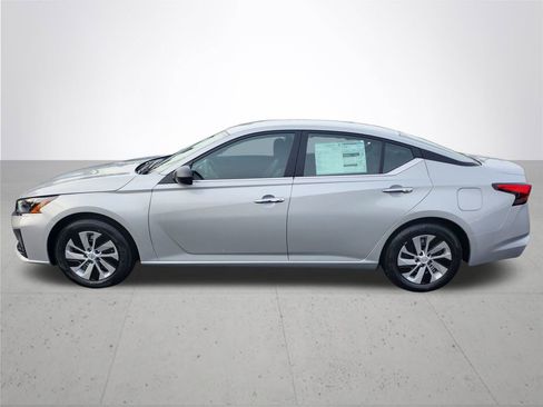 New 2025 Nissan Altima 2.5 S image 10