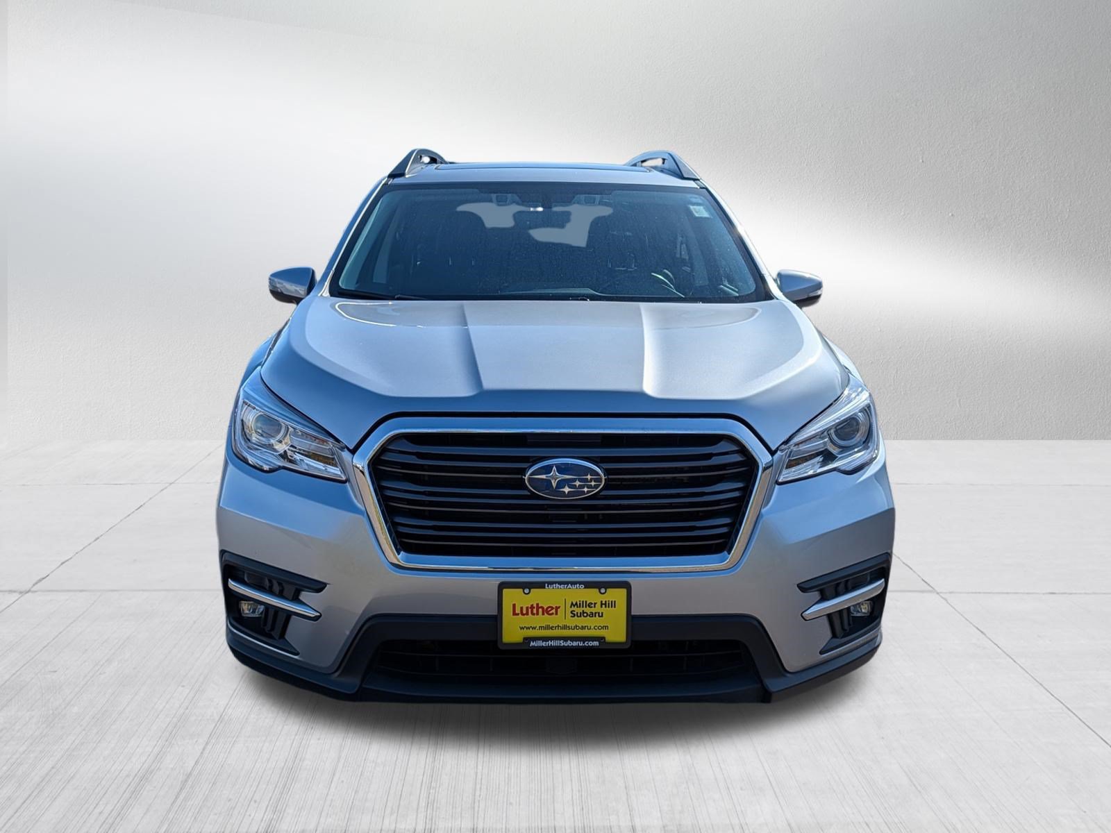 Used 2022 Subaru Ascent Limited w/ Technology Package AWD/4WD image 2