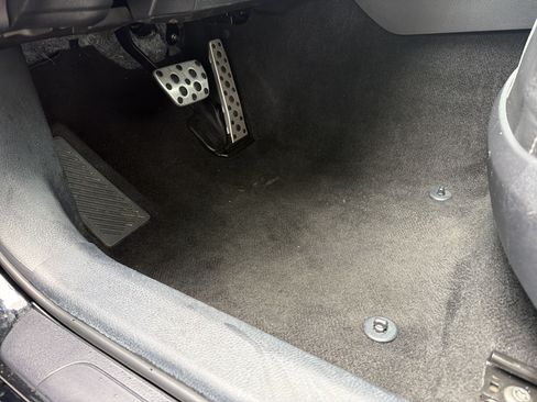 Used 2025 Toyota Camry SE FWD image 17