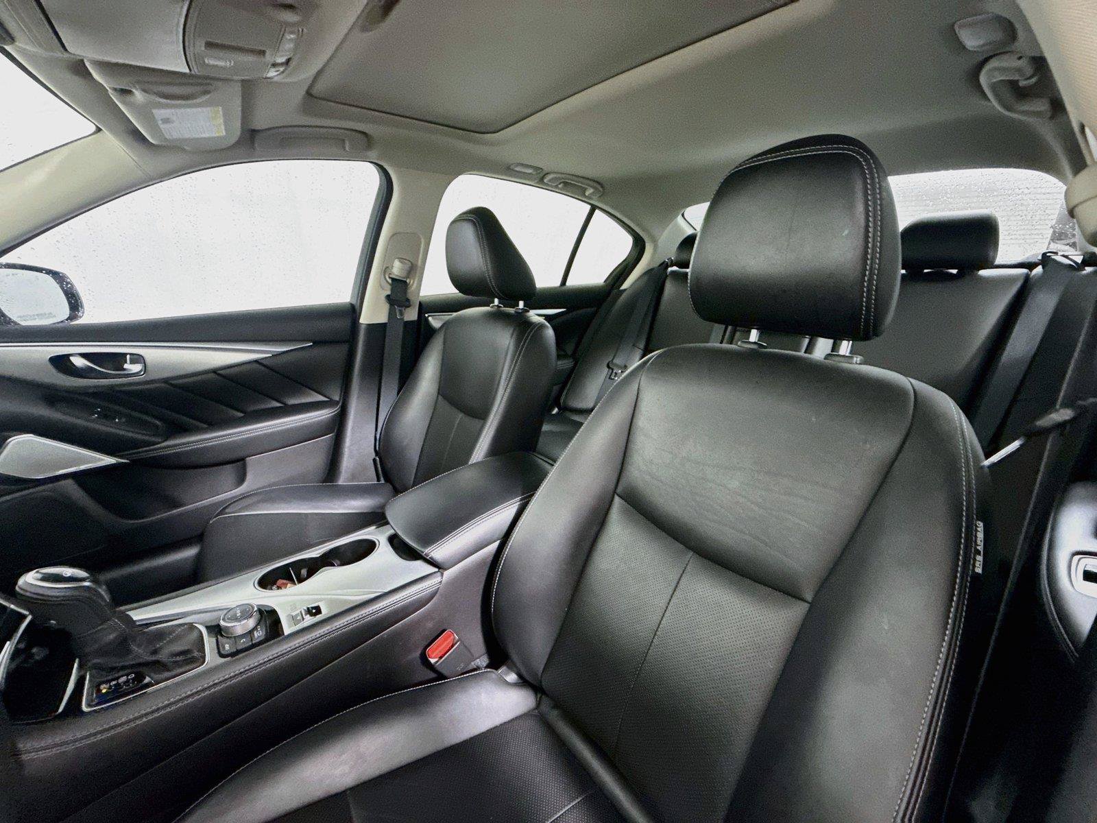 Used 2022 INFINITI Q50 Luxe w/ Cargo Package RWD image 12