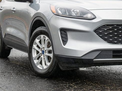 Used 2022 Ford Escape SE w/ Cold Weather Package image 12