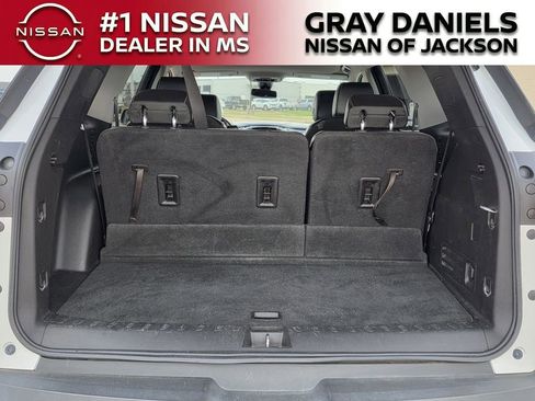 Used 2019 Chevrolet Traverse RS image 28