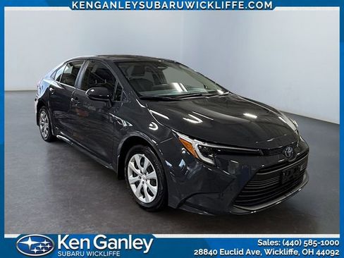 Used 2024 Toyota Corolla LE AWD/4WD image 7