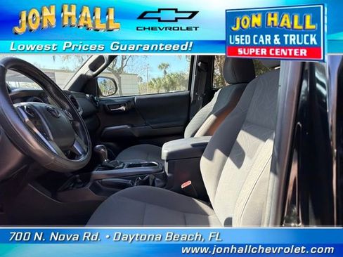 Used 2019 Toyota Tacoma TRD Sport image 19