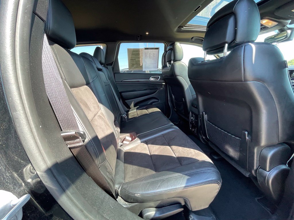Used 2020 Jeep Grand Cherokee Altitude AWD/4WD image 22